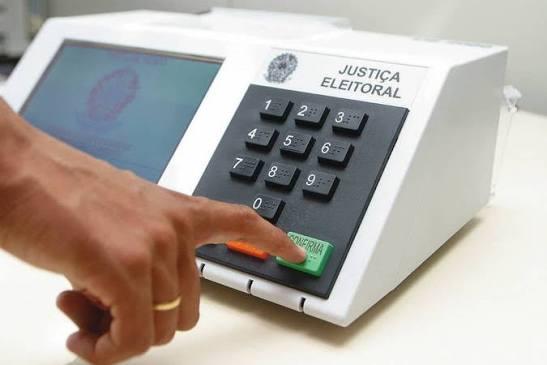 Urna eletrônica.